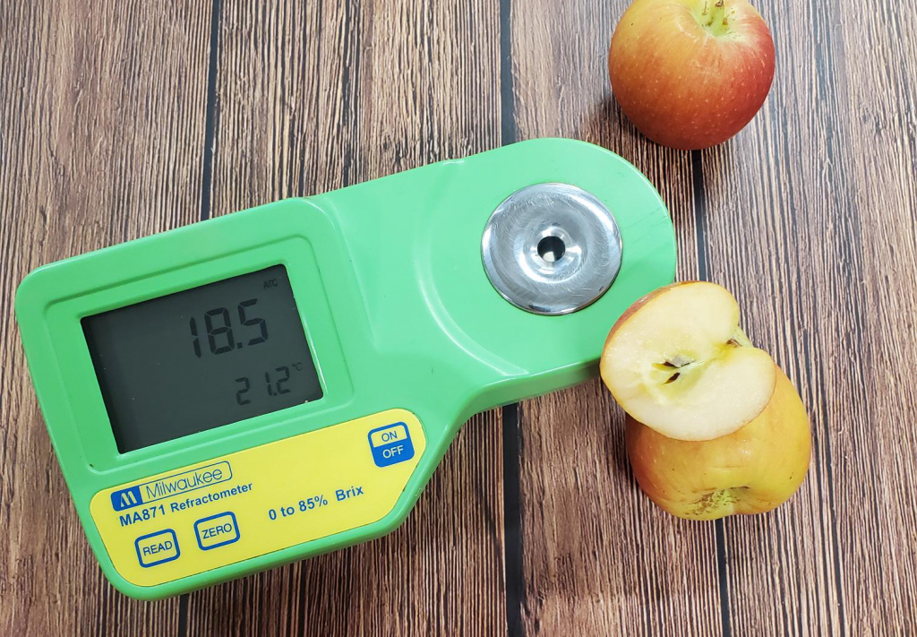 understanding brix and how a refractometer works